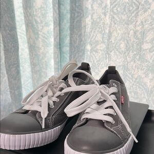 Women’s Gray Levi's Sneakers 8.5 size